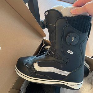 Womens Vans Encore Snowboard Boots W7